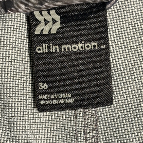 All in Motion Mens grey quick dry shorts size 36 - Picture 2 of 6